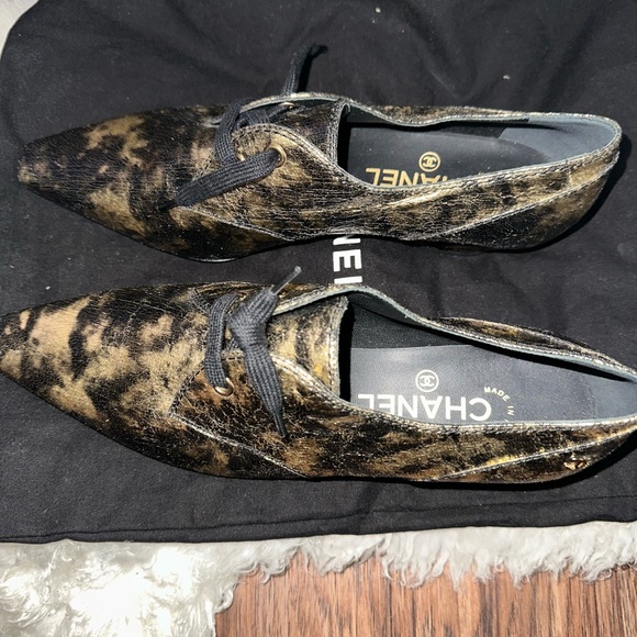 Chanel pointe toe loafers 38 1/2 brand new authentic interlocking CC Logo - Picture 5 of 8